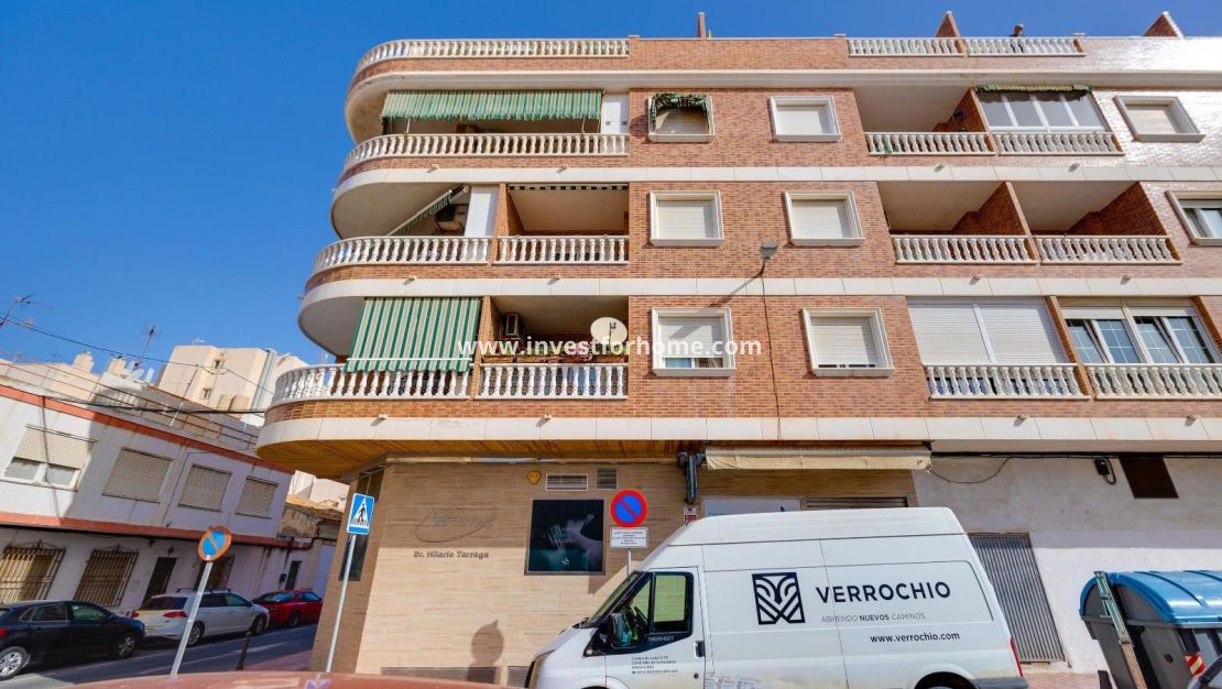 Sale - Apartment - Torrevieja - Centro