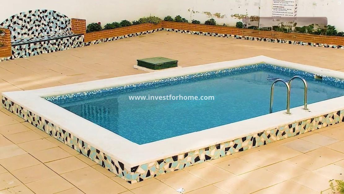 Sale - Apartment - Torrevieja - Centro