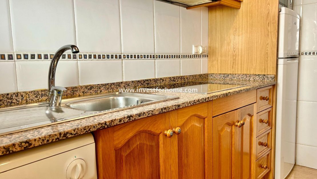 Sale - Apartment - Torrevieja - Centro