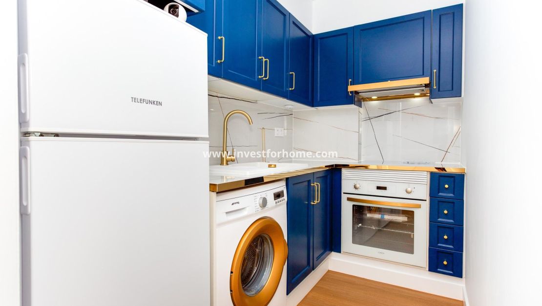 Sale - Apartment - Torrevieja - Centro