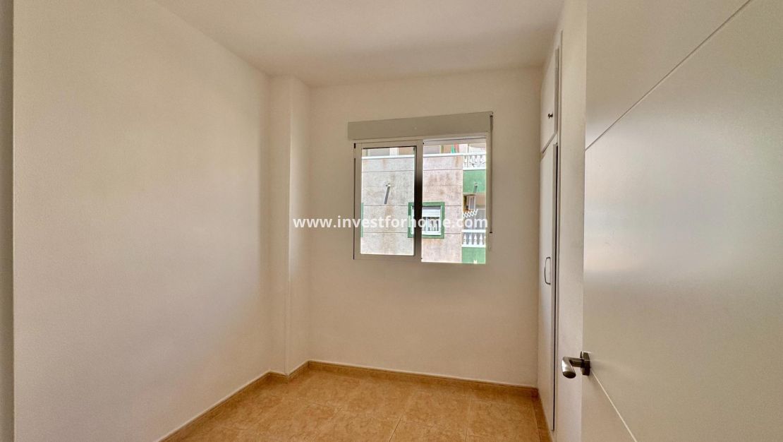 Sale - Apartment - Torrevieja - Centro