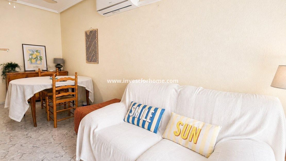 Sale - Apartment - Torrevieja - Centro