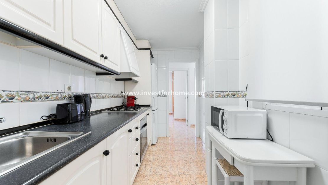 Sale - Apartment - Torrevieja - Centro