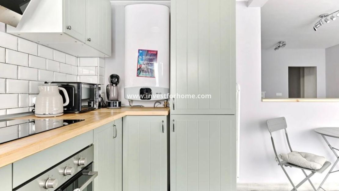 Sale - Apartment - Torrevieja - Centro