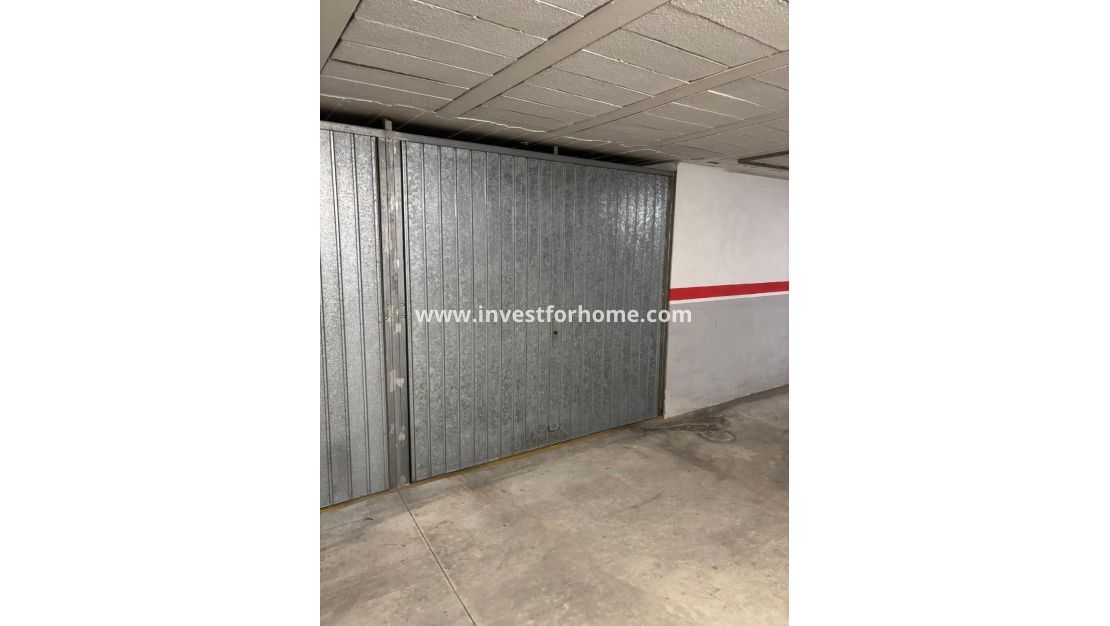 Sale - Apartment - Torrevieja - Centro