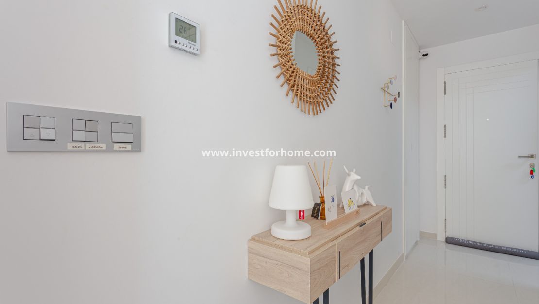 Sale - Apartment - Torrevieja - Centro