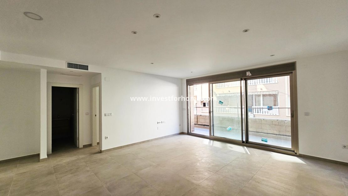 Sale - Apartment - Torrevieja - Centro