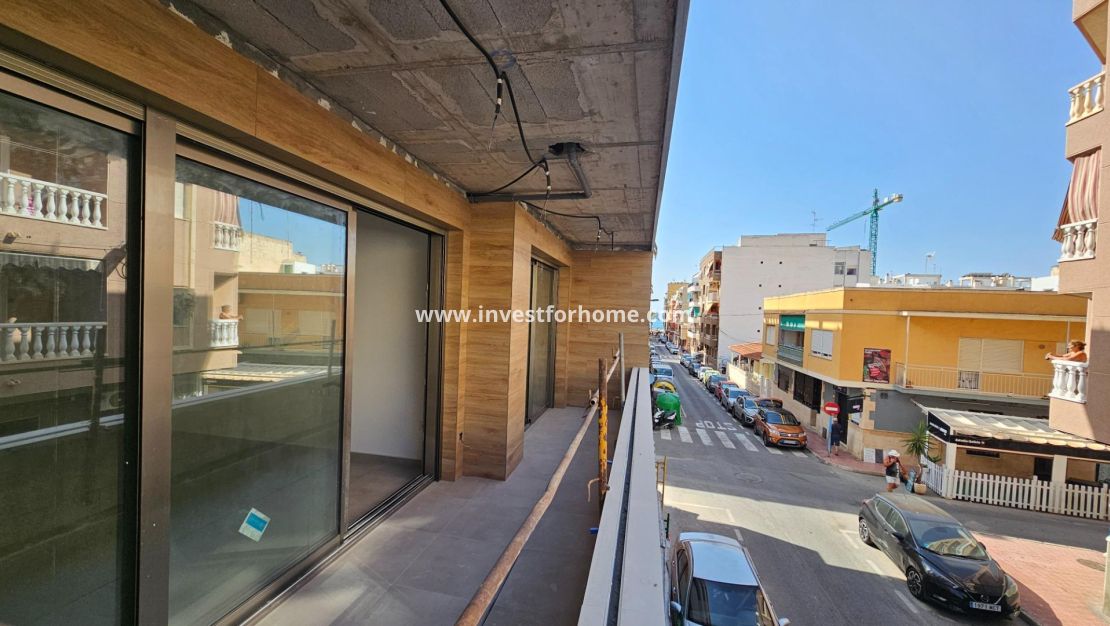 Sale - Apartment - Torrevieja - Centro