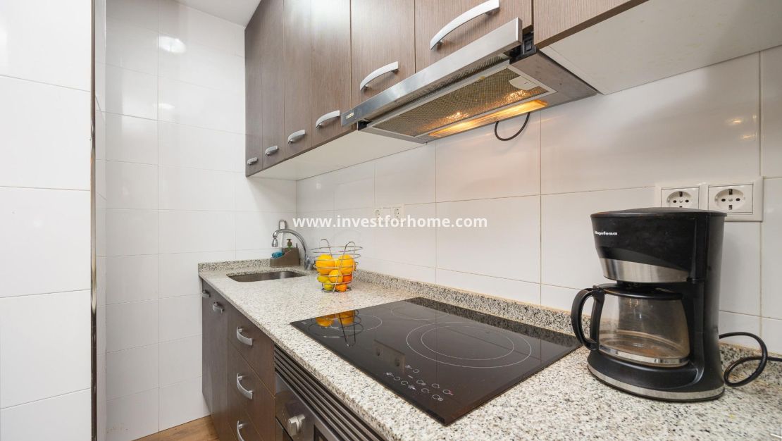 Sale - Apartment - Torrevieja - Centro