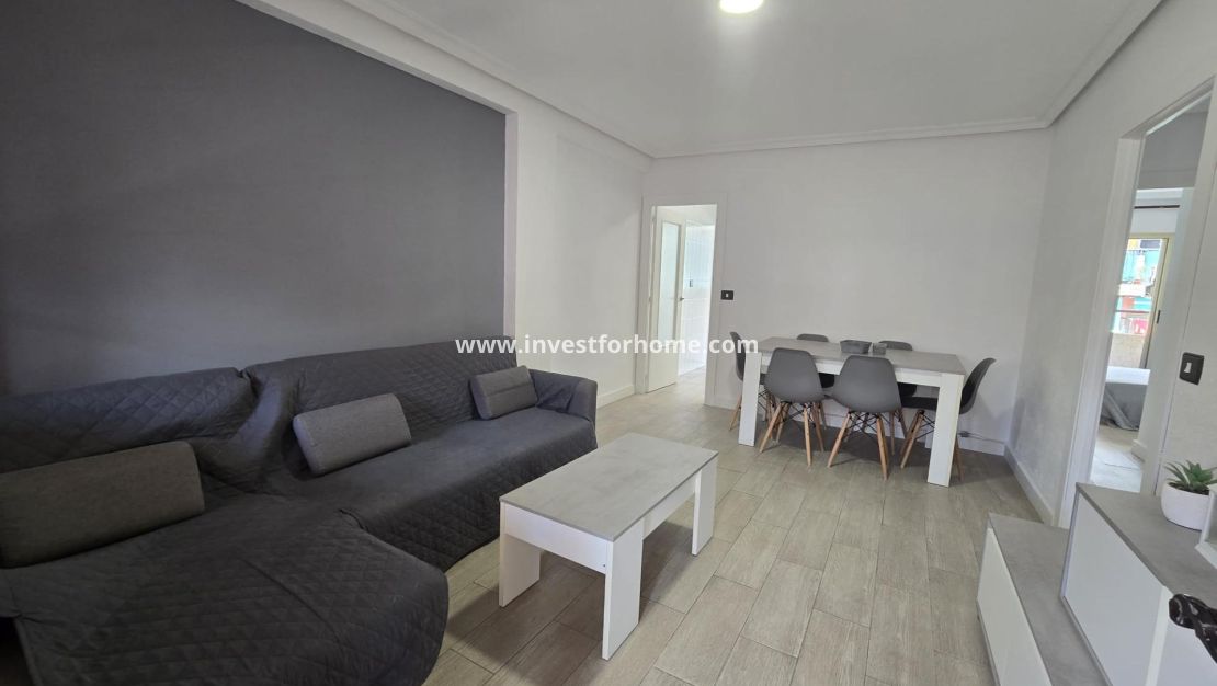 Sale - Apartment - Torrevieja - Centro