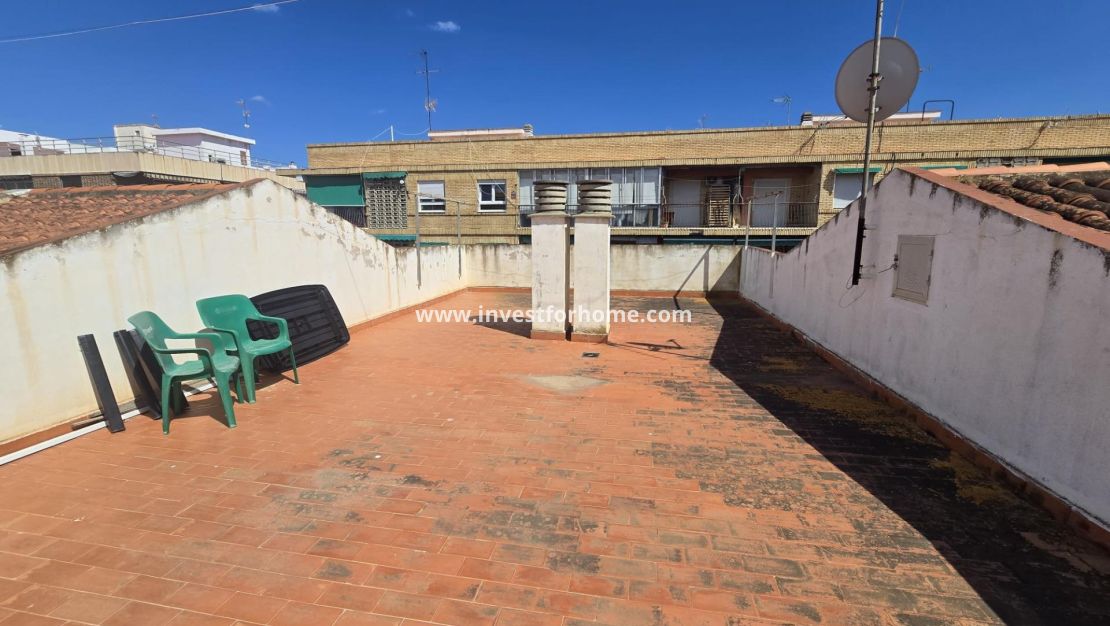 Sale - Apartment - Torrevieja - Centro