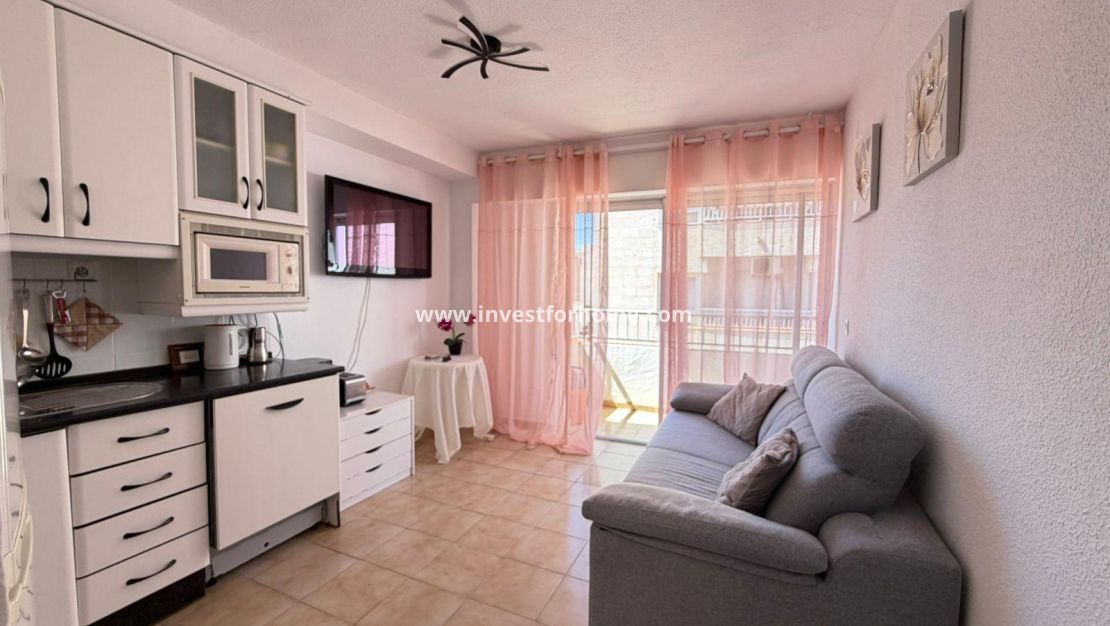 Sale - Apartment - Torrevieja - Centro