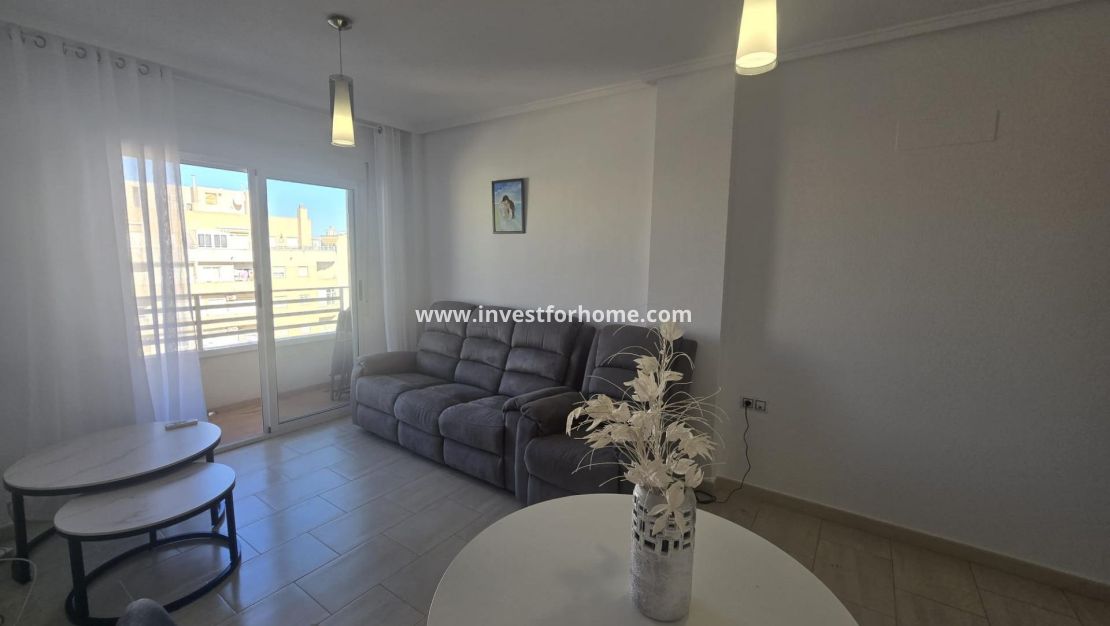 Sale - Apartment - Torrevieja - Centro