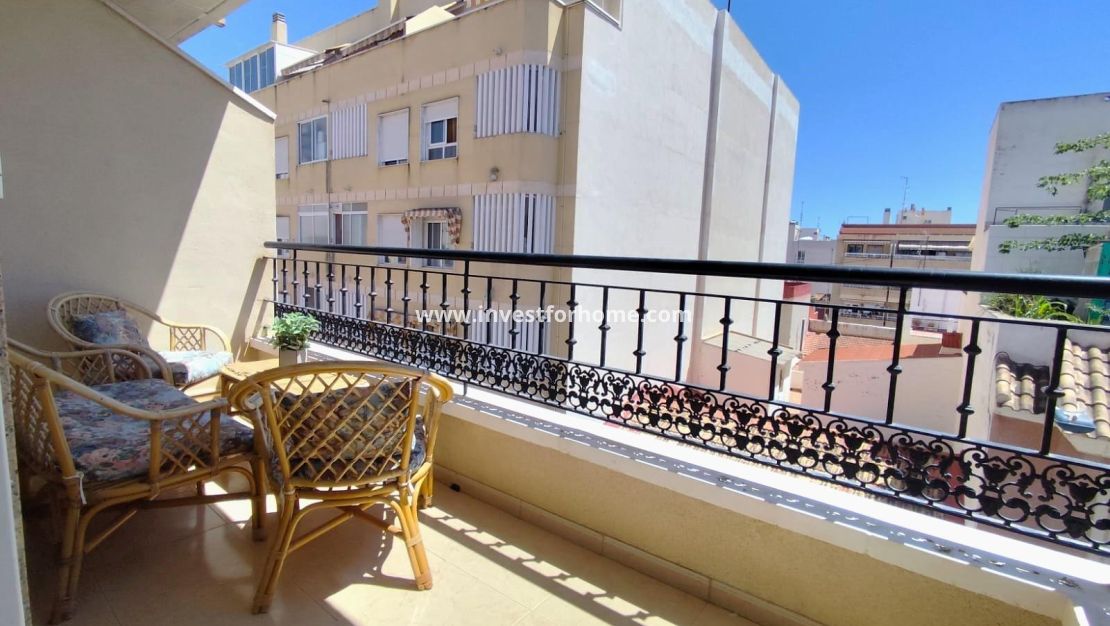 Sale - Apartment - Torrevieja - Centro