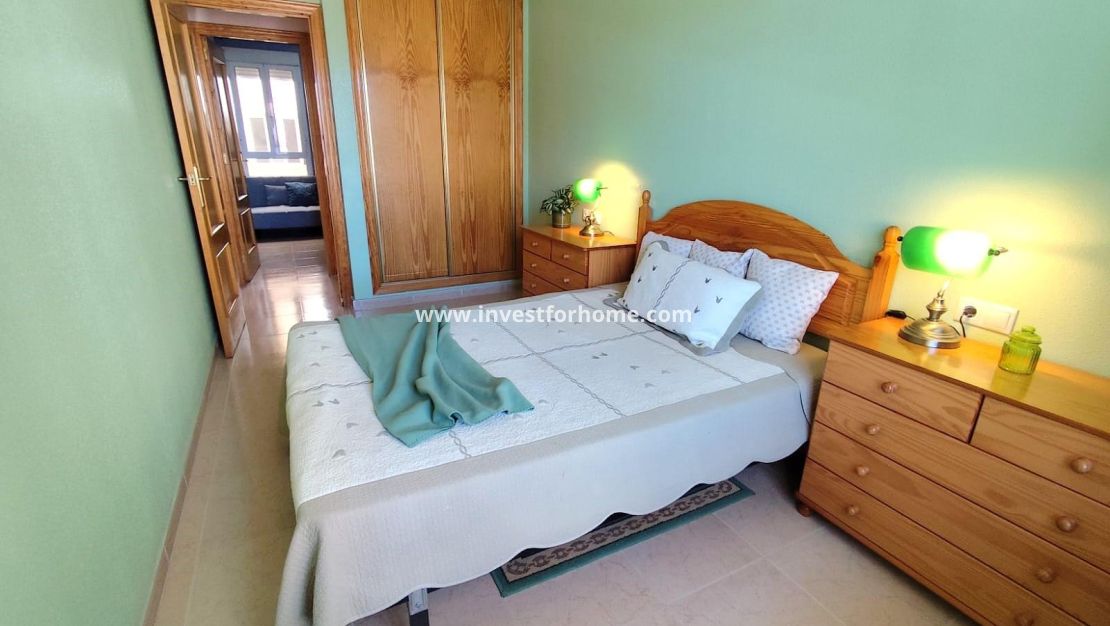 Sale - Apartment - Torrevieja - Centro