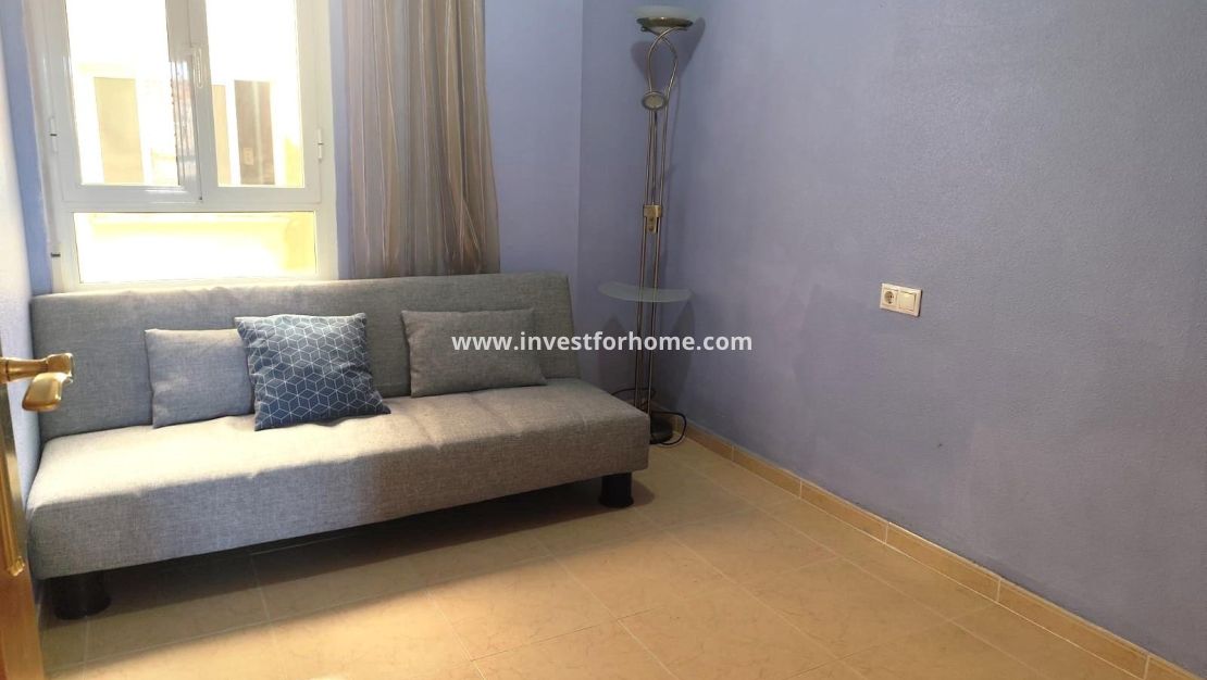 Sale - Apartment - Torrevieja - Centro