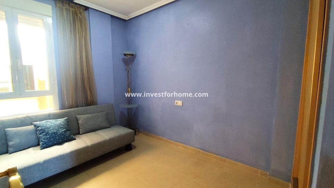 Sale - Apartment - Torrevieja - Centro
