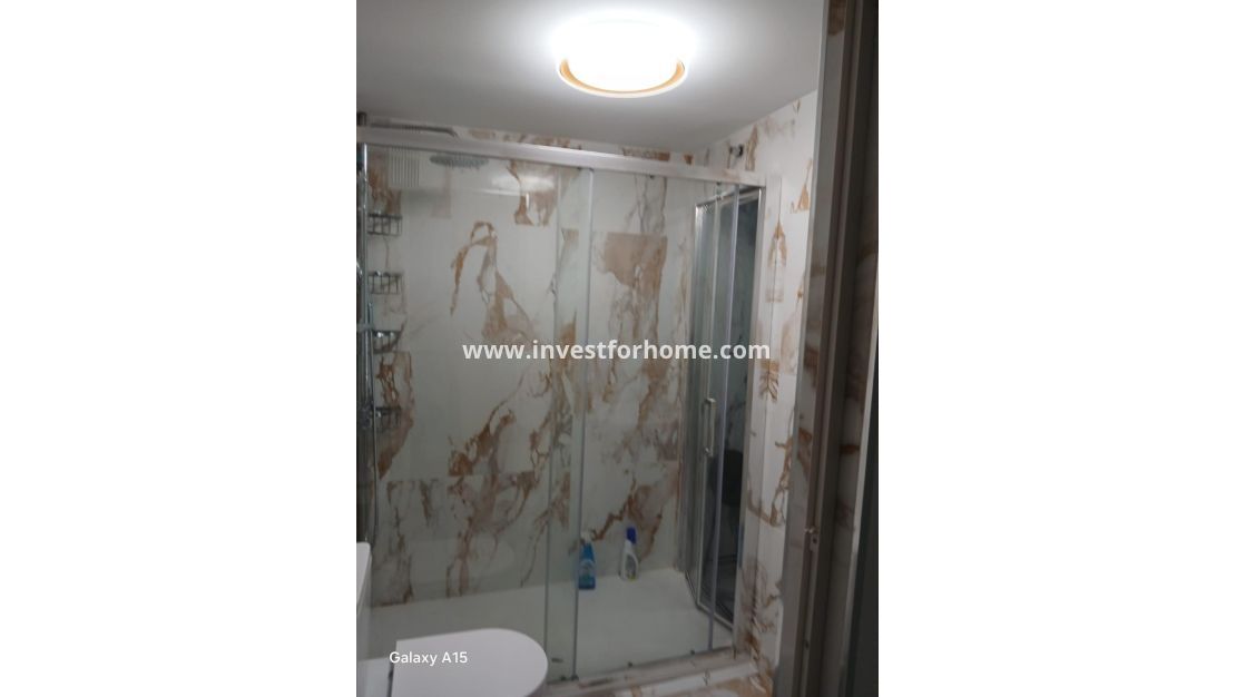 Sale - Apartment - Torrevieja - Centro