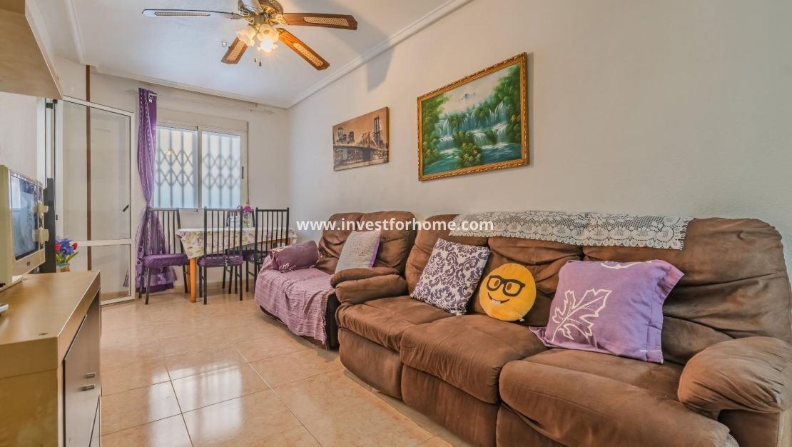 Sale - Apartment - Torrevieja - Centro