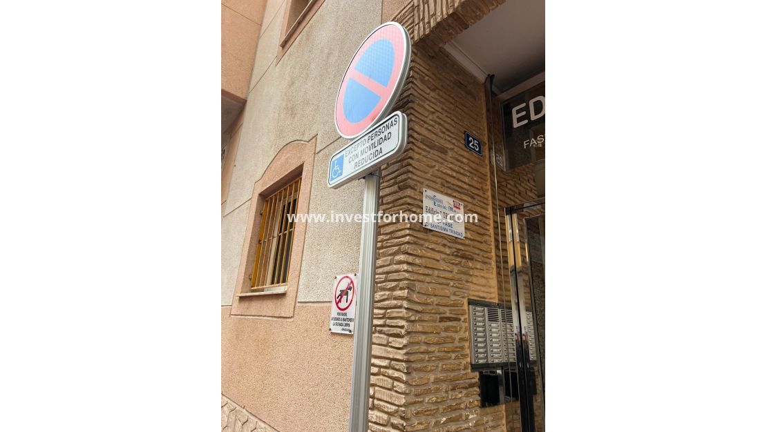 Sale - Apartment - Torrevieja - Centro