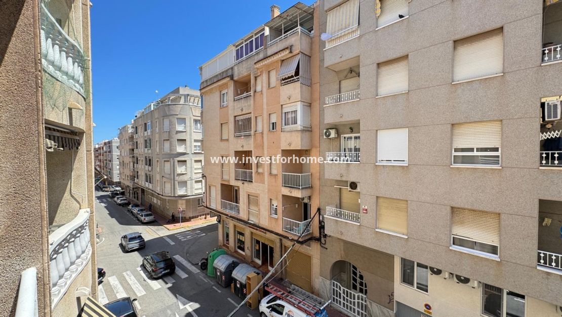 Sale - Apartment - Torrevieja - Centro