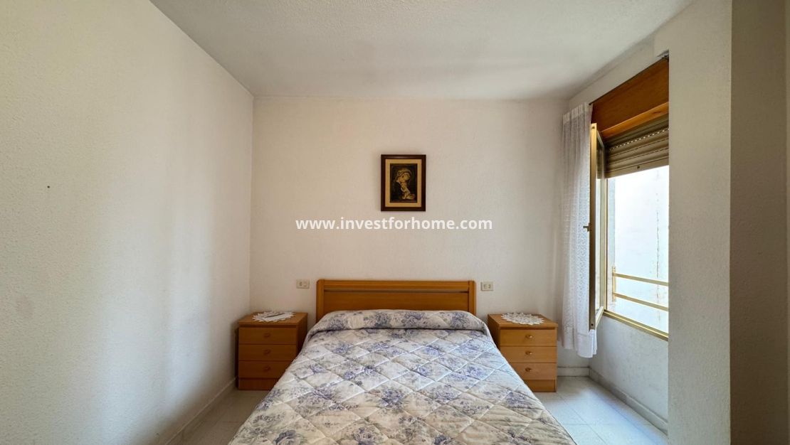 Sale - Apartment - Torrevieja - Centro
