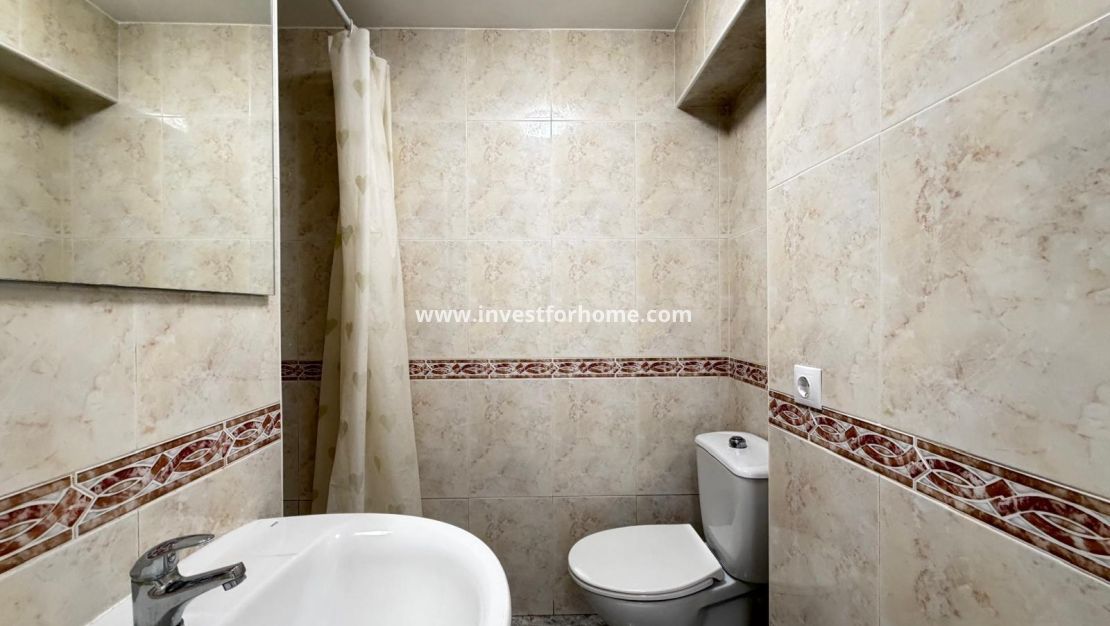 Sale - Apartment - Torrevieja - Centro