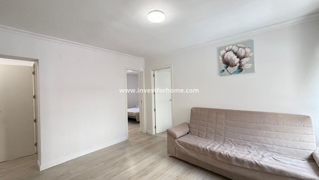 Sale - Apartment - Torrevieja - Centro