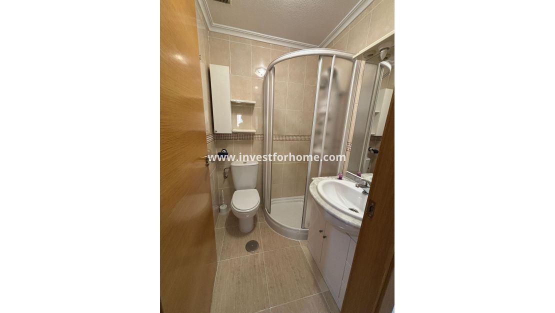 Sale - Apartment - Torrevieja - Centro