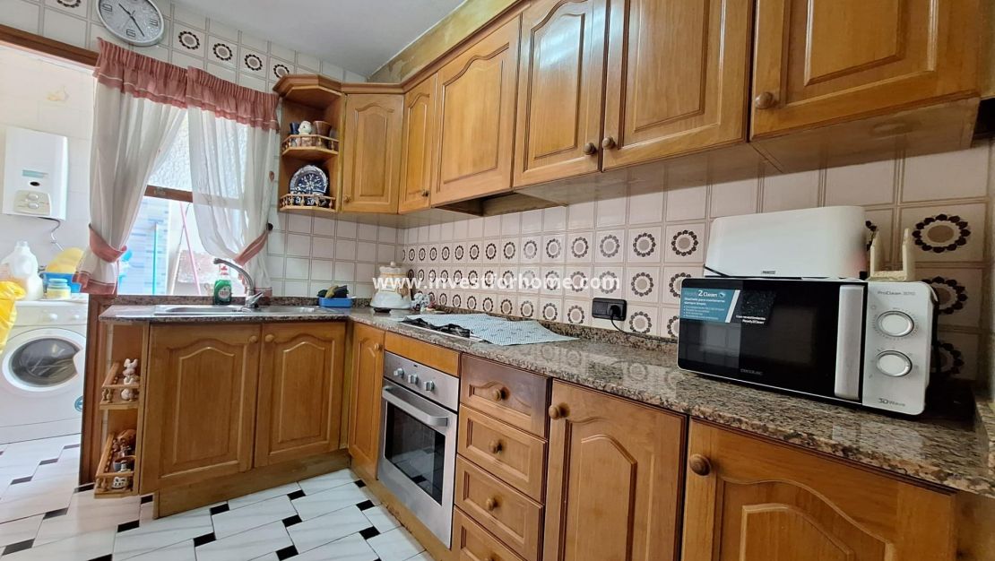 Sale - Apartment - Torrevieja - Centro