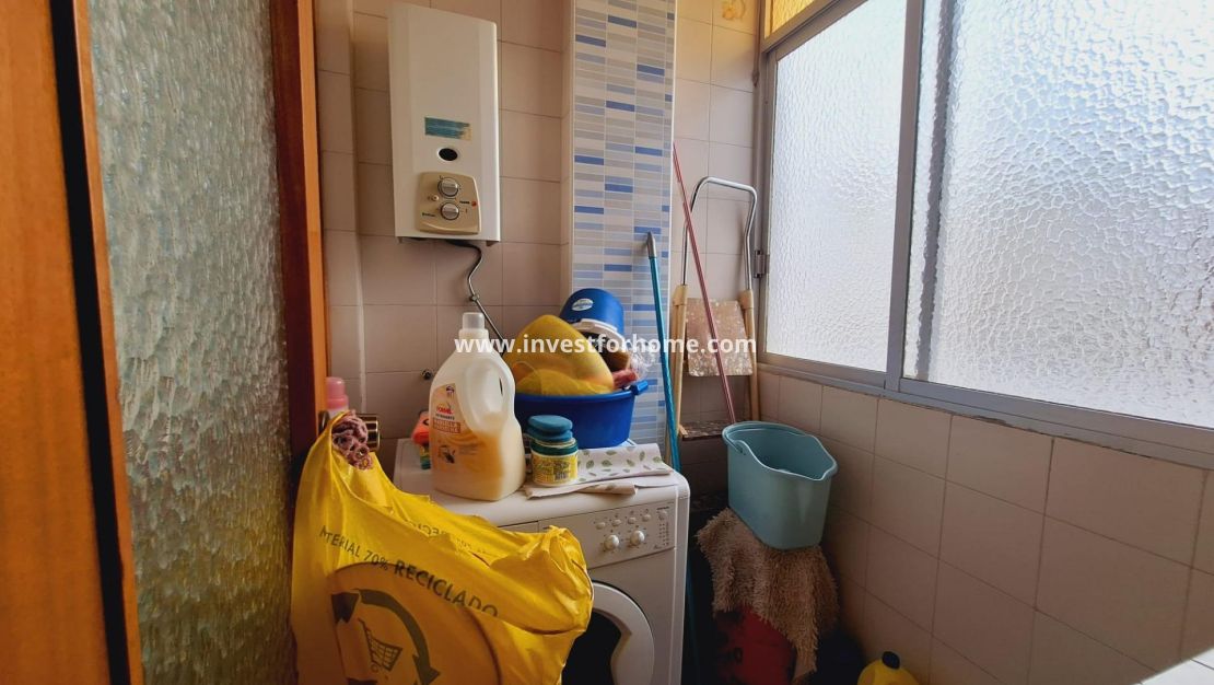 Sale - Apartment - Torrevieja - Centro