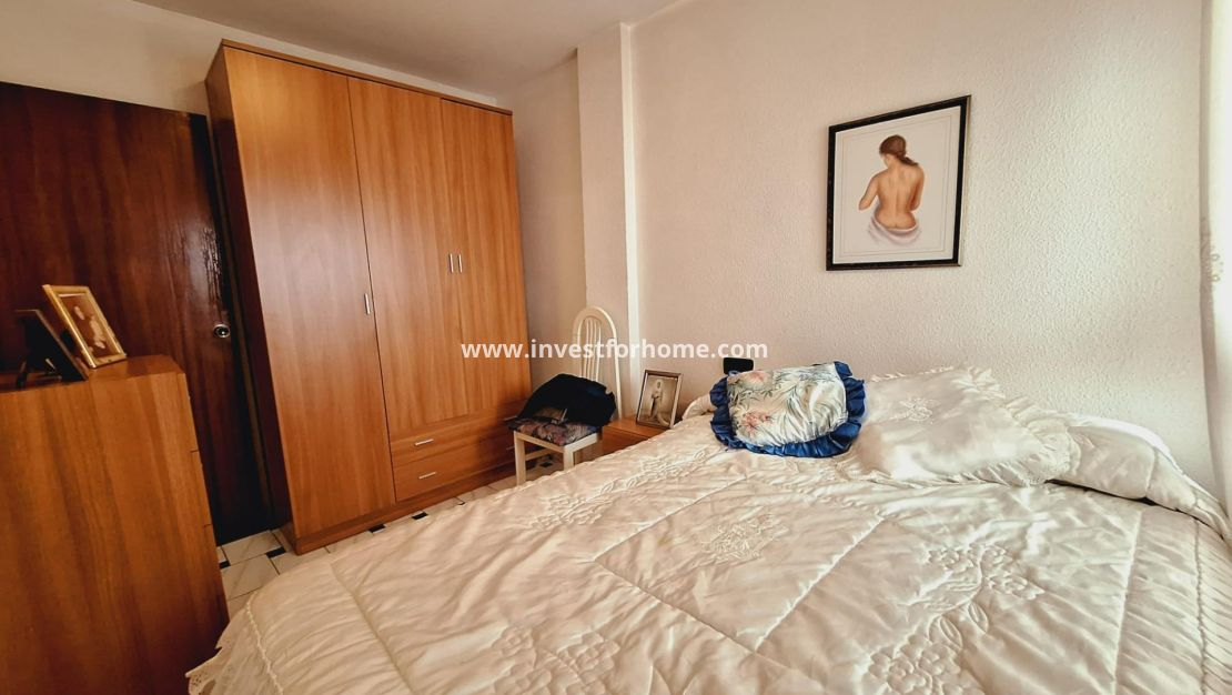 Sale - Apartment - Torrevieja - Centro