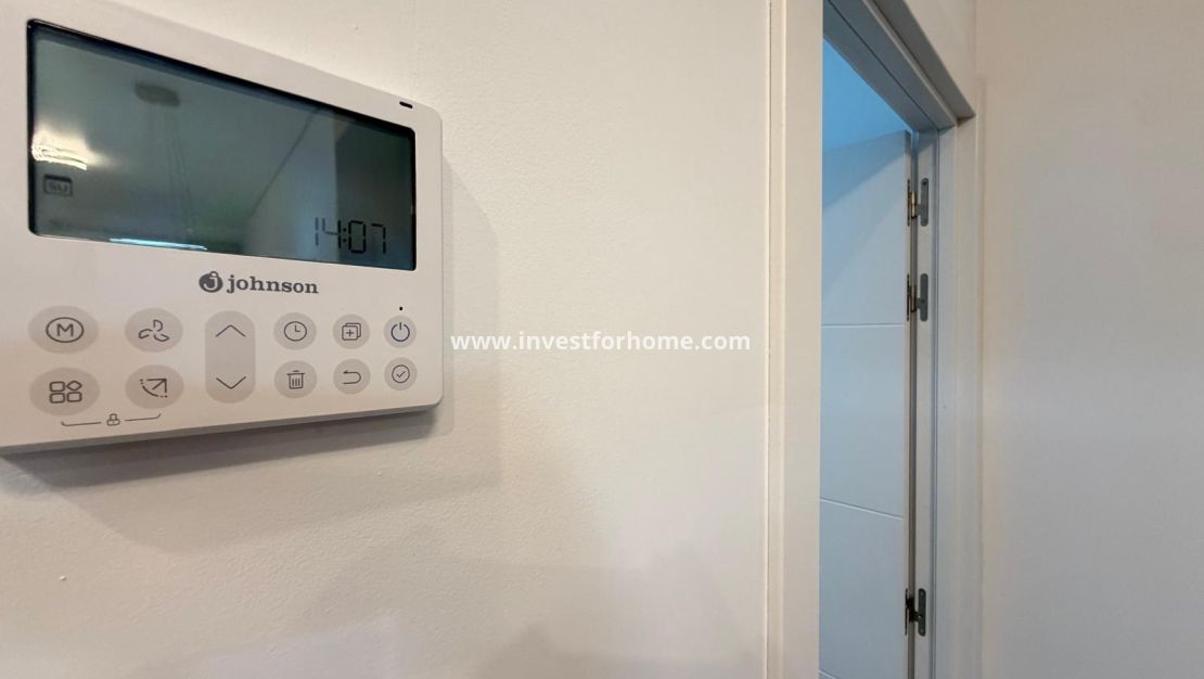 Sale - Apartment - Torrevieja - Centro