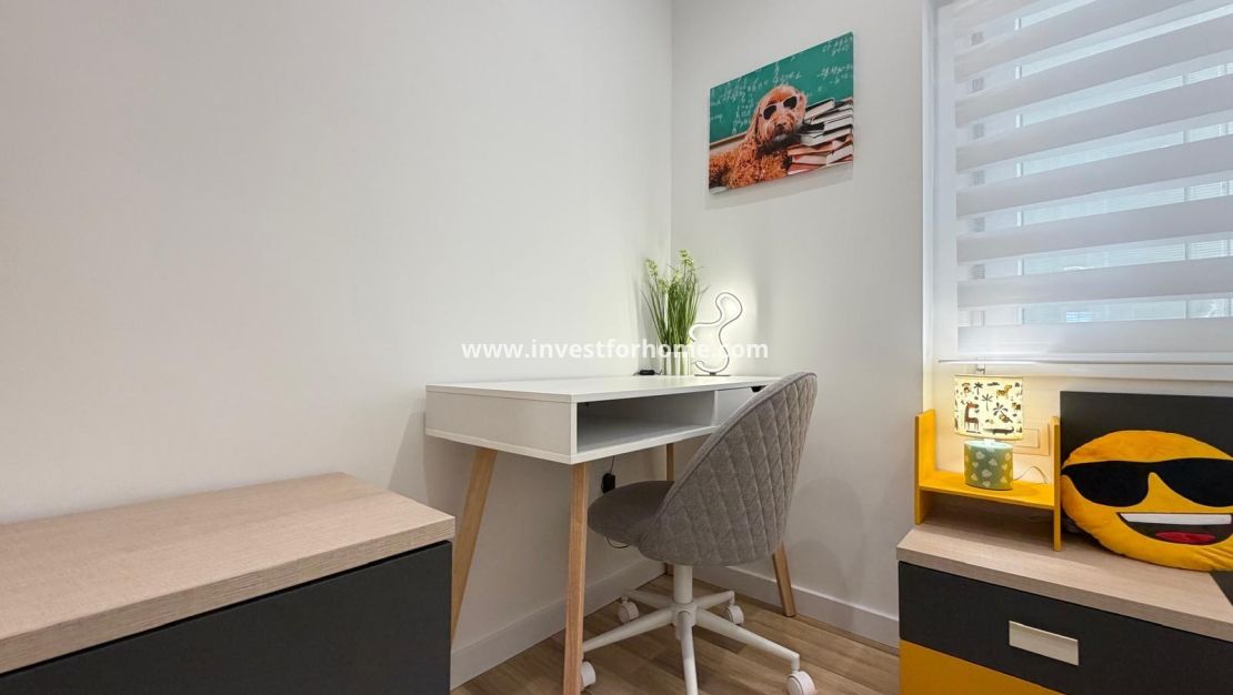 Sale - Apartment - Torrevieja - Centro