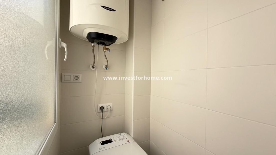 Sale - Apartment - Torrevieja - Centro