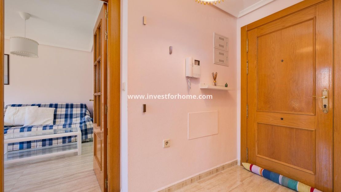 Sale - Apartment - Torrevieja - Centro