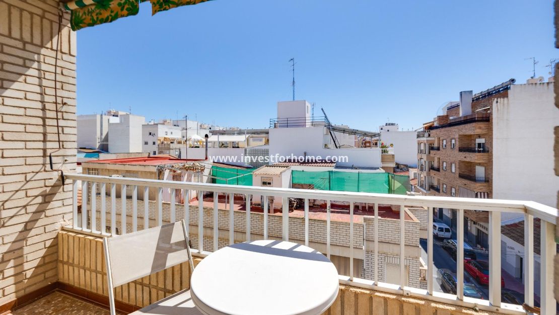 Sale - Apartment - Torrevieja - Centro