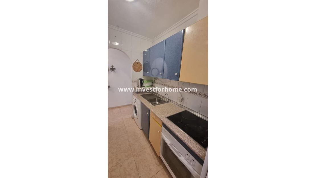 Sale - Apartment - Torrevieja - Centro