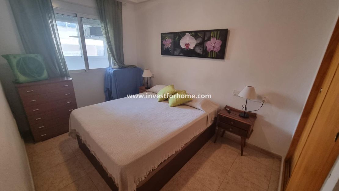 Sale - Apartment - Torrevieja - Centro