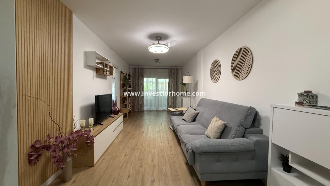 Sale - Apartment - Torrevieja - Centro