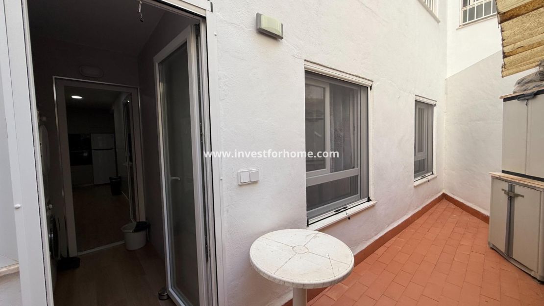 Sale - Apartment - Torrevieja - Centro