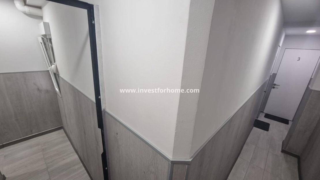 Sale - Apartment - Torrevieja - Centro