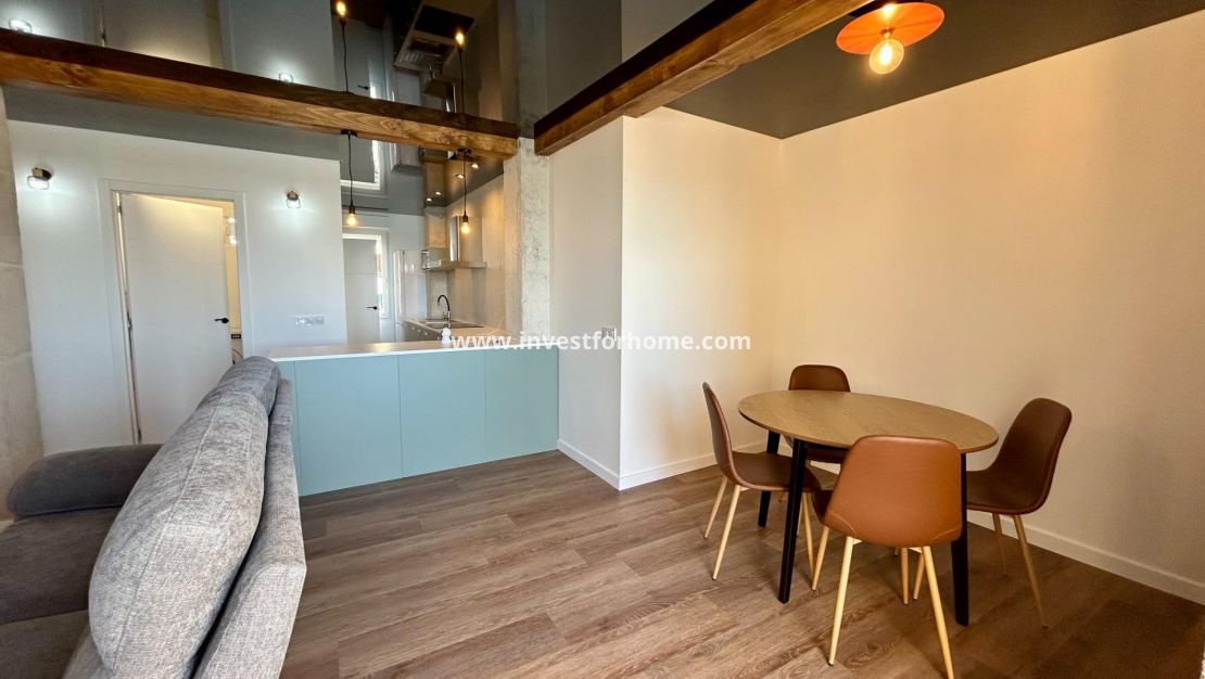 Sale - Apartment - Torrevieja - Centro