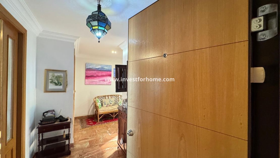 Sale - Apartment - Torrevieja - Centro