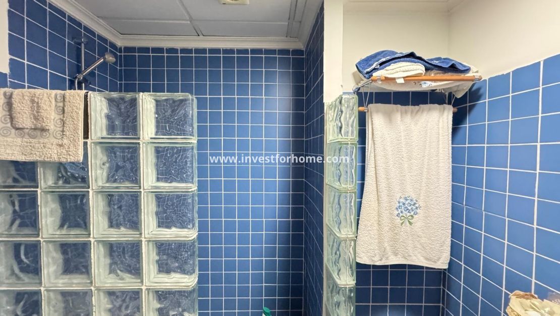Sale - Apartment - Torrevieja - Centro