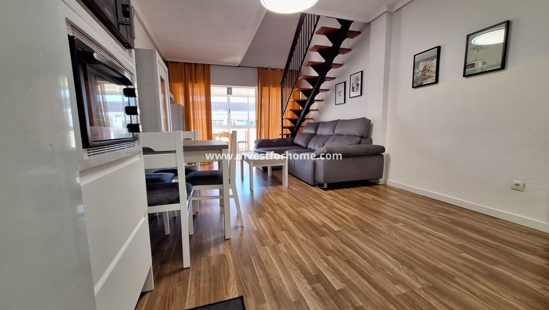 Sale - Apartment - Torrevieja - Centro