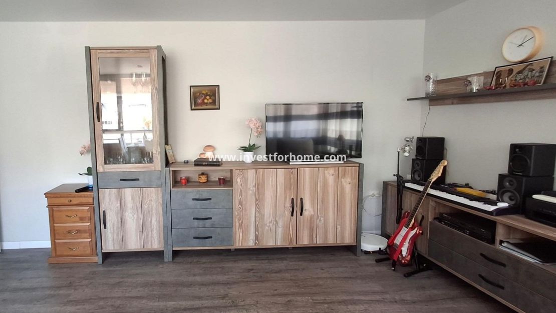 Sale - Apartment - Torrevieja - Centro