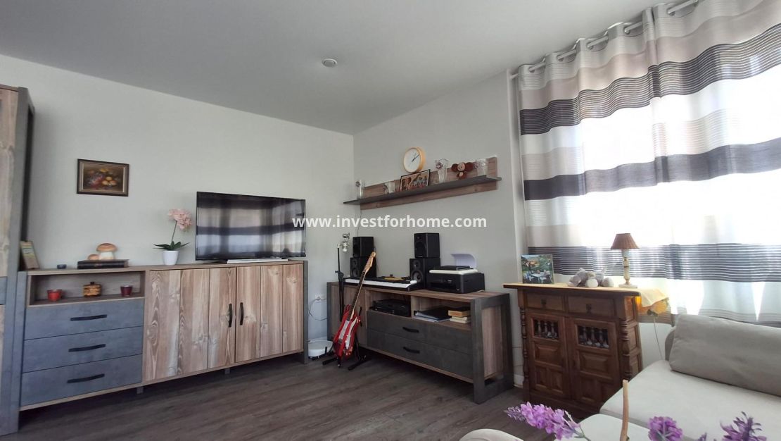 Sale - Apartment - Torrevieja - Centro