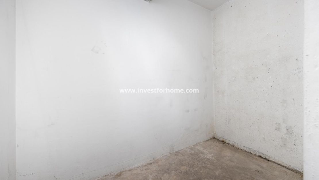 Sale - Apartment - Torrevieja - Centro