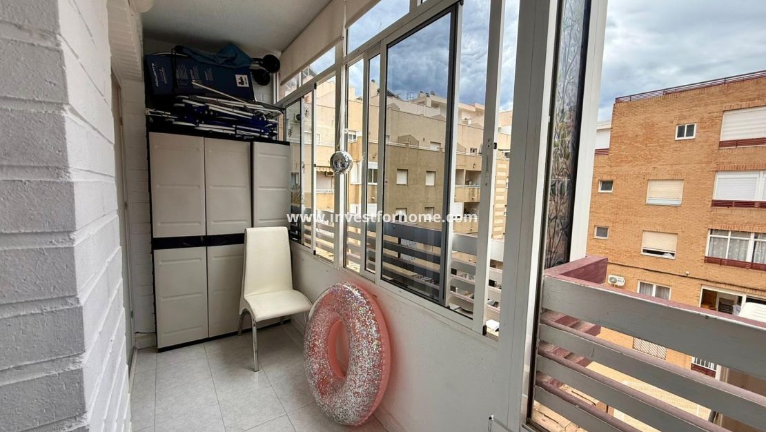 Sale - Apartment - Torrevieja - Centro